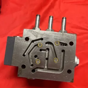 HZM Fordelerblok Gear DY-10H3-24V Hydraulisk Ventilblok (Minilæsser) | Direkte fra producenten